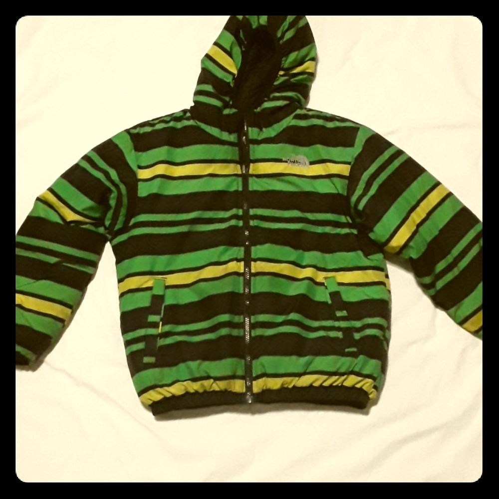 North face winter jacket size M (10-12) young boys